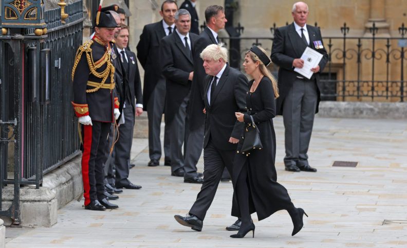 Фото 17 до: Хто був присутній на церемонії поховання Єлизавети ІІ