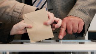 Псевдореферендум у Мелітополі - росіяни ловлять людей на вулиці