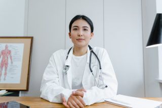 лікар знаходиться в іншому місті