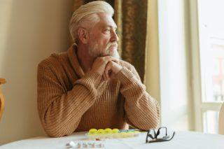 Безоплатні медичні послухи для людей похилого віку — програми від НСЗУ