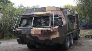унікальний медичний бронеавтомобіль