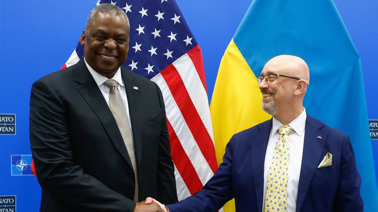 Ллойд і Резніков