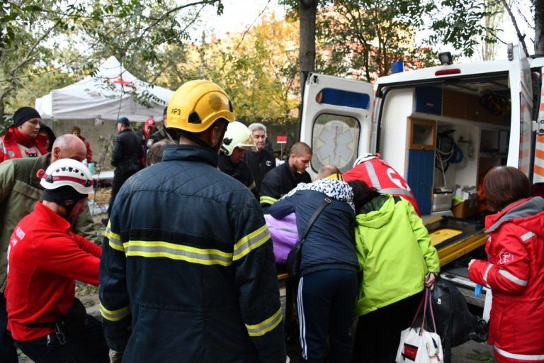 Фото к: Последствия обстрела Николаева: фото