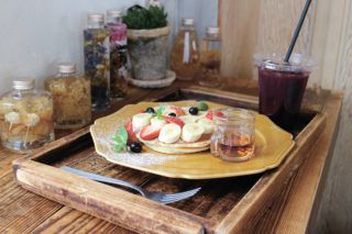 С грибами, орехами и черносливом — три рецепта тушеной капусты от Евгения Клопотенко