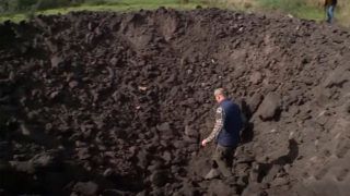 Яка ситуація у селищі Комишувахи 17.10.22 — люди будують бліндажі на городі