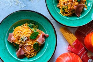 Як приготувати пасту з гарбузом та беконом: покроковий рецепт