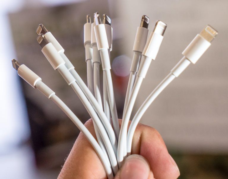 Фото 1 к: Чем отличаются USB-C и lightning