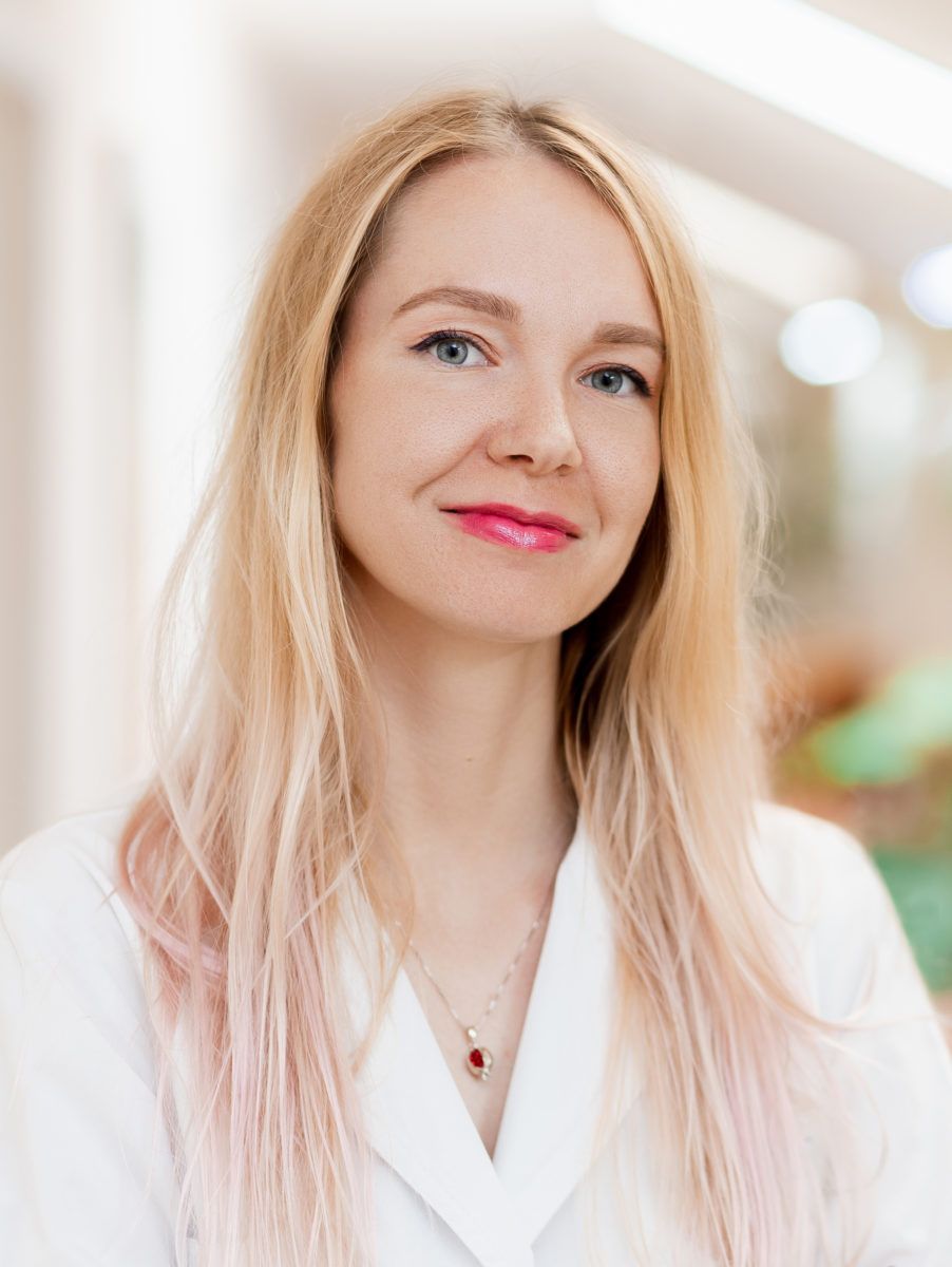 Олена Купрюшина