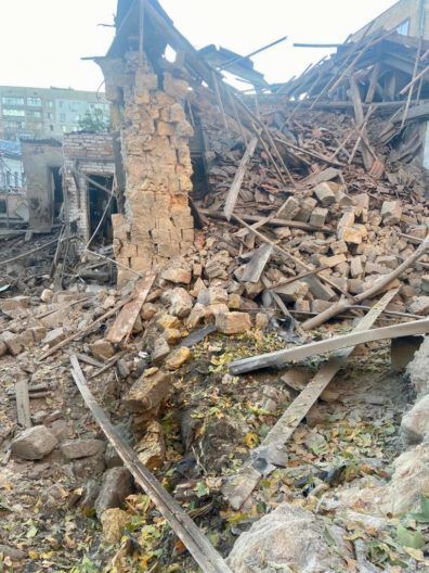 Фото: ОлексаФото: Александр Сенкевичндр Сєнкевич Фото 2 к: Последствия обстрела Николаева 1 ноября