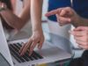 Железный занавес опускается? Россиян отрезают от мира и блокируют доступ к соцсетям