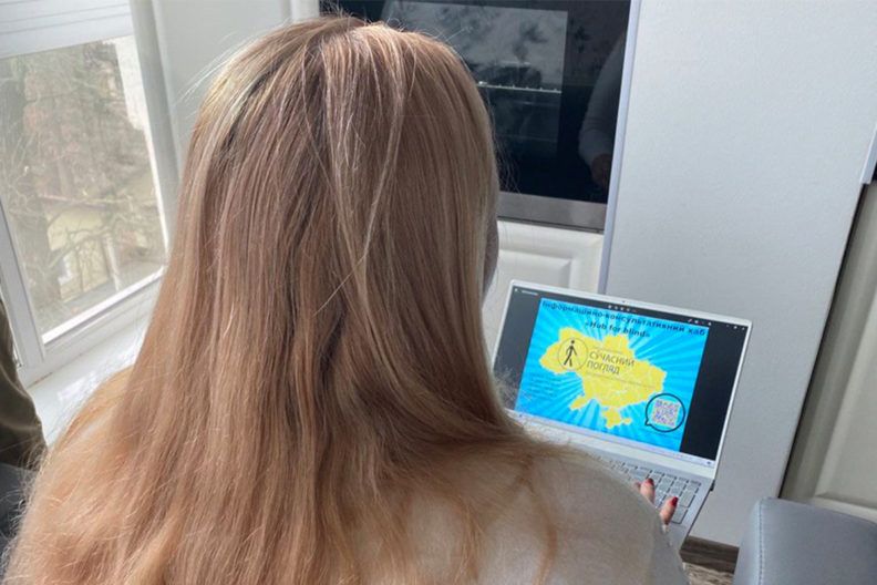 Історія незрячої киянки про війну та складнощі