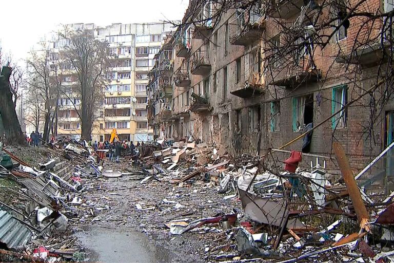 Фото до: Як збирають докази воєнних злочинів