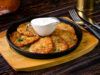 Хрустящая золотистая корочка! Простой рецепт драников с мясом от Эктора Хименеса-Браво