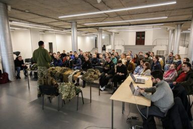 Центр готовності цивільних від фонду Притули: що це таке та як працюють