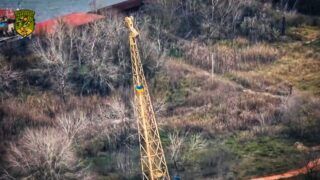 Прапор на лівобережжі