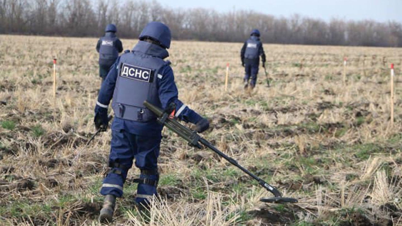 Як проходить розмінування Херсона та області