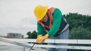 День енергетика — як працюють українські енергетики зараз 