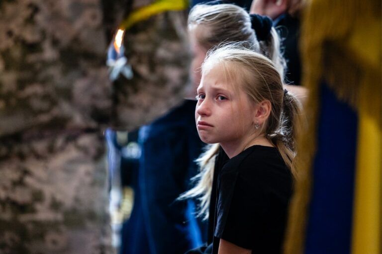 Фото 7 до: На похороні фотограф має бути непомітним