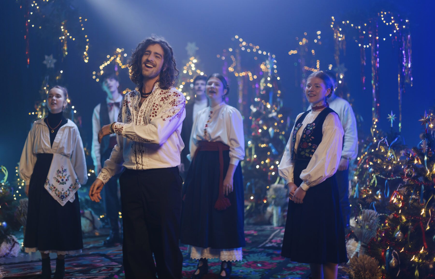 Фото к: Колядки на Кудрявке: премьера музыкального фильма на ICTV2