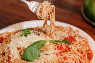 болоньєзе паста