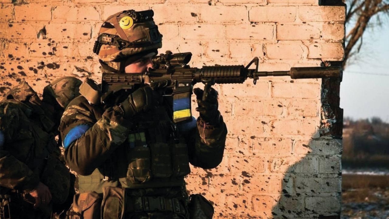 Соледар: бої за місто та чи можливе оточення українських військових