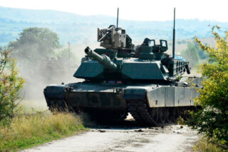 Броню цієї техніки неможливо знищити? Що відомо про танки M1 Abrams: характеристики та особливості