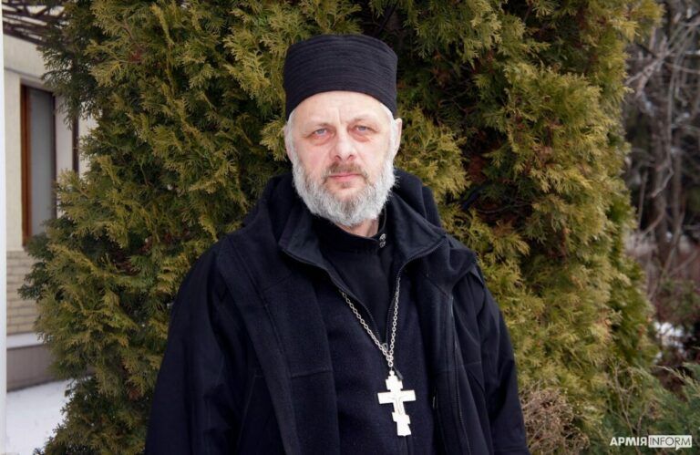 Фото до: Про завдання капелана на війні