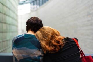 Як не стати жертвою зґвалтування — поради для підлітків та дорослих