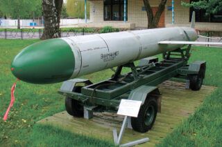 Може нести ядерну боєголовку та летіти близько до землі — основні характеристики ракети Х-55