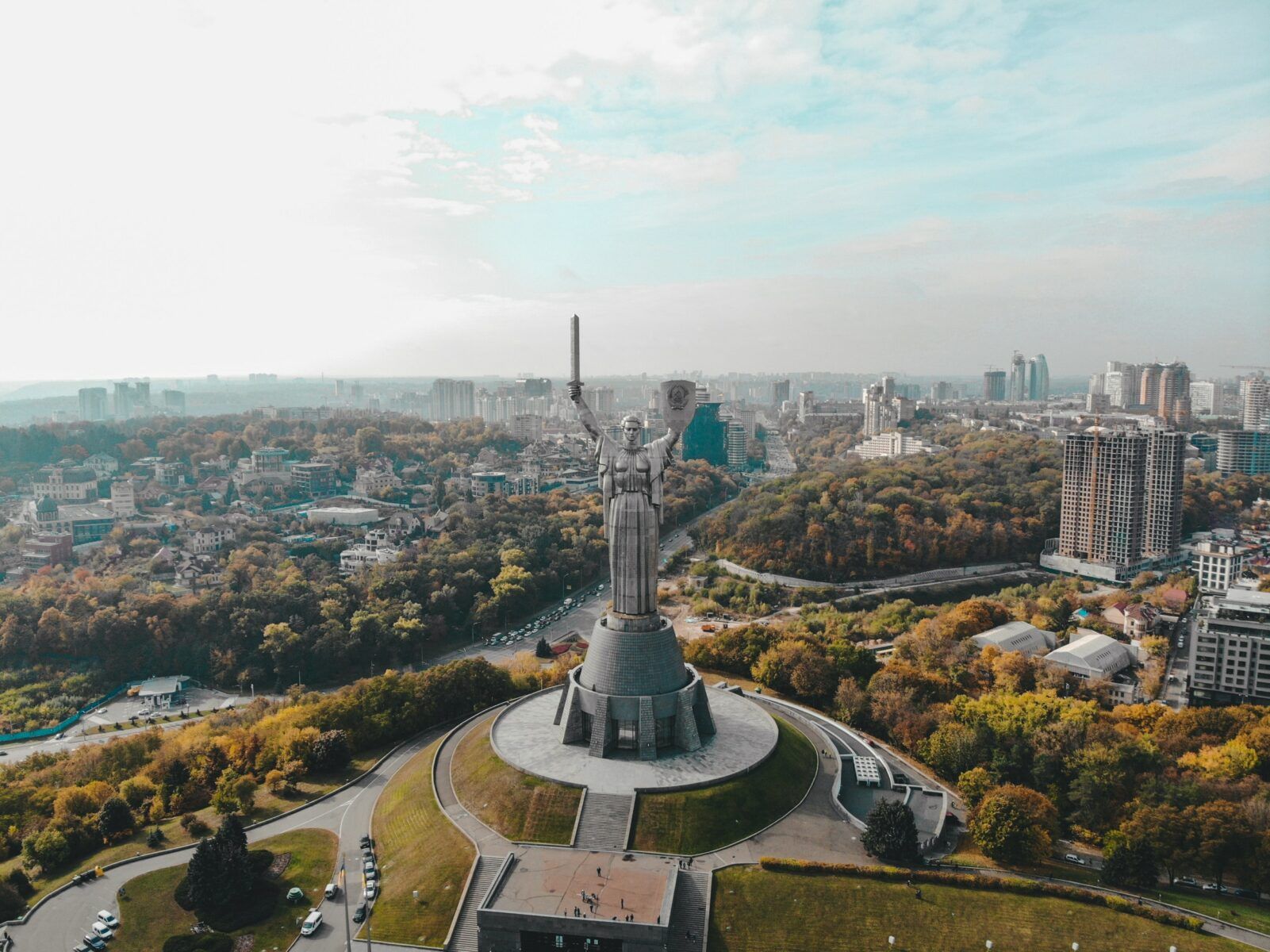 Бажання іноземців вивчати українську