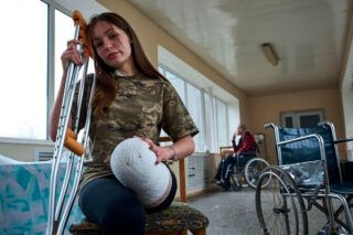 Історія 19-річної Русі, яка втратила ногу, але вирішила боротися