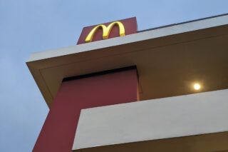 Макдональдс у Дніпрі та в Одесі знову запрацює: дата відкриття