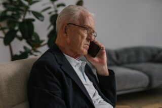пенсійний вік за кордоном та в Україні