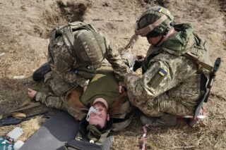 Як військовим отримати 100 000 грн після поранення