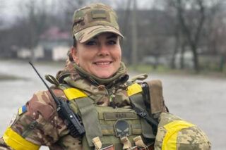 Історія матері трьох дітей, що воює на фронті та збирає на дрон для сина у Бахмуті