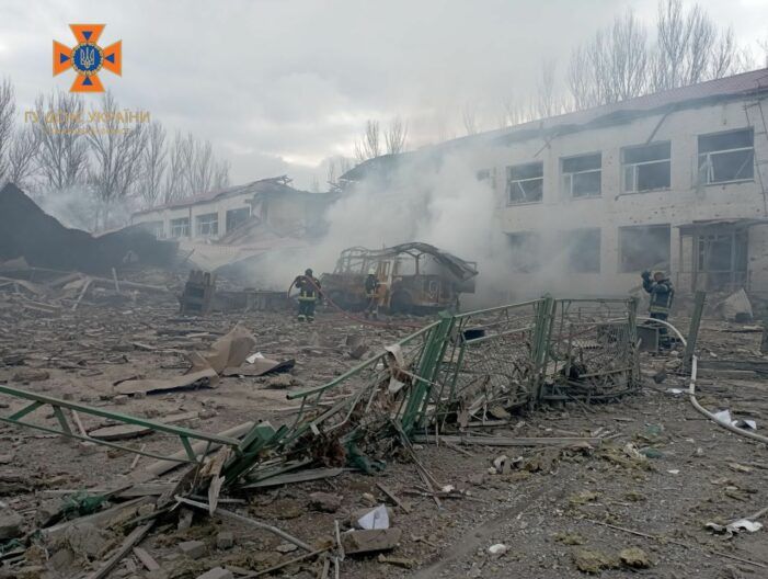 Обстріл гімназії у Запорізькій області 3 квітня: що відомо про наслідки