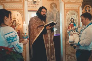 Чи можна на Великдень хрестити дитину