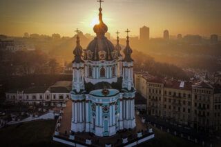 Свята перед Великоднем 2023: список та дати