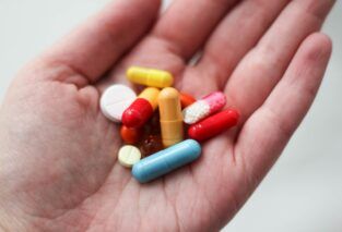 чи потрібен рецепт для закупівлі ліків на фронт