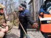 Бахкає, а 5-річний Костик мужньо вдягає шолом і бронежилет! Репортаж з Авдіївки