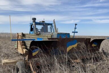 В Україні розробили трактор на дистанційному керуванні