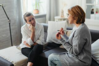 В яких випадках потрібна допомога психолога та куди звертатися