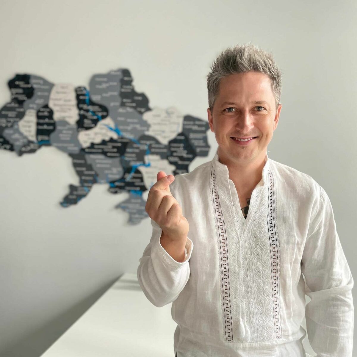 Булінг у школі: зірки поділилися власними історіями