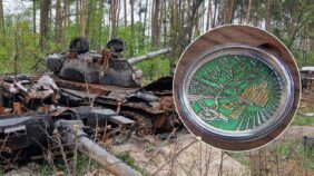 Пам'ятні монети з Бучі, які мають Борис Джонсон та Єнс Столтенберг