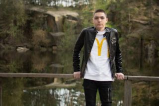 Вася Давидюк: історія 15-річного хлопця про боротьбу з остеосаркомою