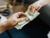 Действительно дешевеет? Какой курс доллара и евро на сегодня