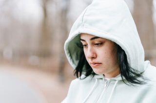 Як впоратися з негативними новинами: поради психотерапевтки