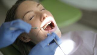 Чи варто боятися стоматологів? Усе, що тобі слід знати