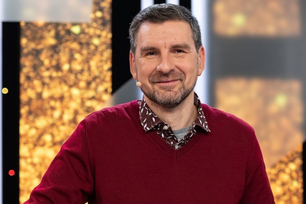 Ведучий Вадим Карп’як розповів про роботу в новинах: залежний від новин