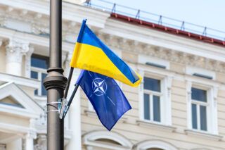 пакети військової допомога